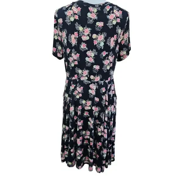 Torrid Black with Pink Floral Super Soft Knit Dress Size 1X (14) - Picture 5 of 8
